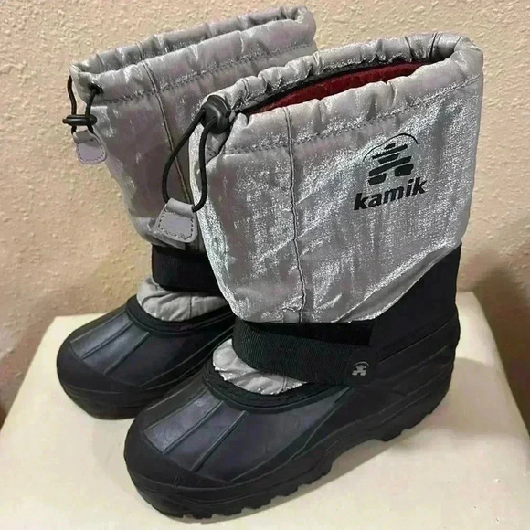 Kamik snow boots Size 4 - Picture 1 of 7